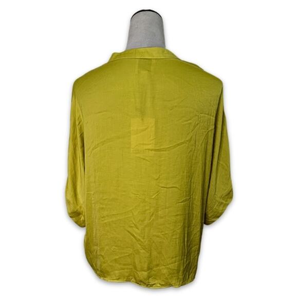 Industry Republic Top Airflow Fabric Button Up Short Sleeves Yellow Green M NWT - Picture 6 of 11